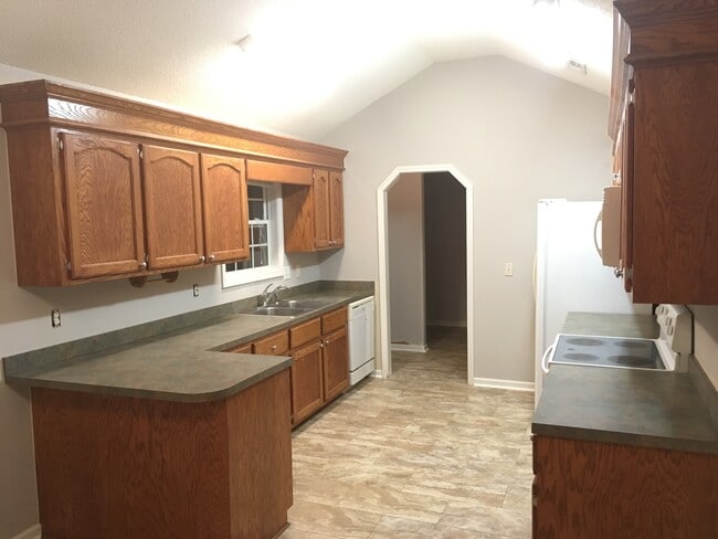 Foto del edificio - 3511 Drayton Dr