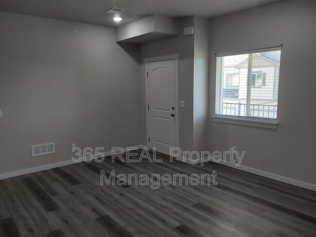 Foto del edificio - 1749 Westward Cir