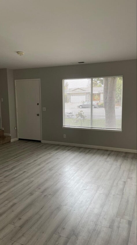 Primary Photo - 3226 Cropley Ave