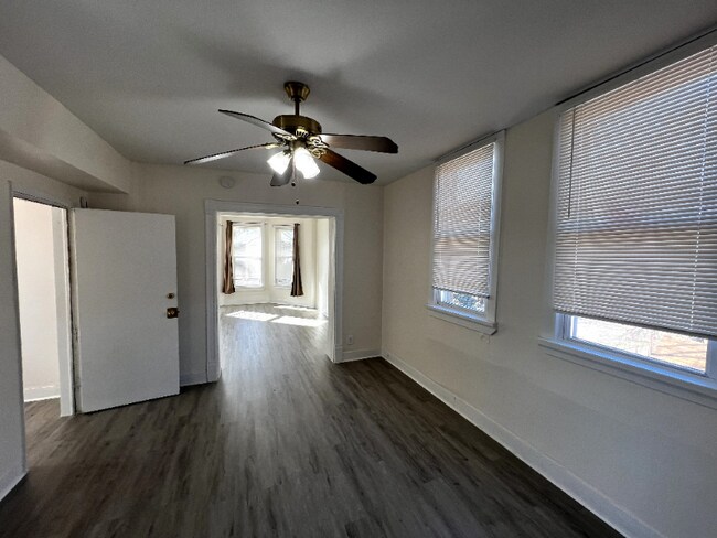 Foto del edificio - 9613 S Ave N