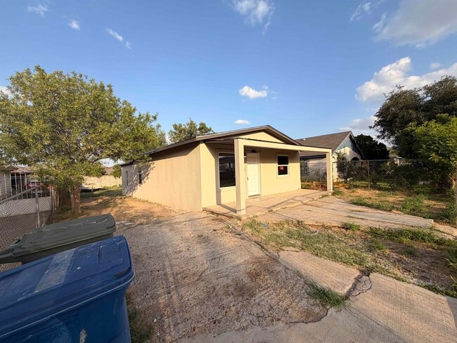 Building Photo - 3405 S Louisiana Ave