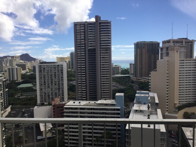 Panoramic iew - 400 Hobron Ln