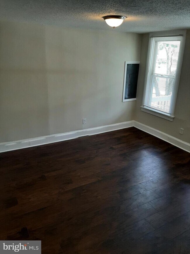 Foto del edificio - 5700 L St