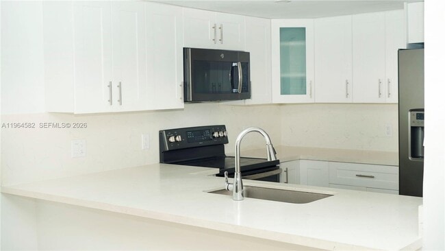 Building Photo - 7041 SW 42nd Pl