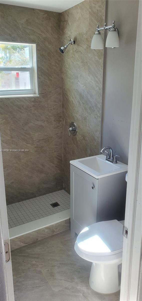 Building Photo - 3500 SW 37th St   West Park Fl 33023