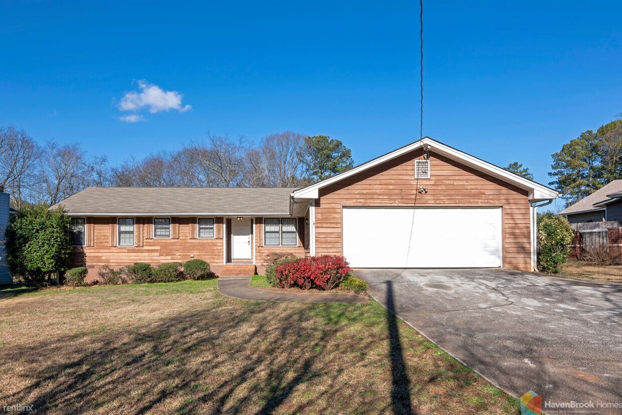 Primary Photo - 5295 Lilburn Stone Mountain Rd