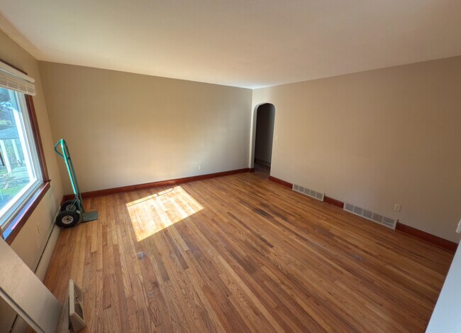 Building Photo - 414 Churchill Ct