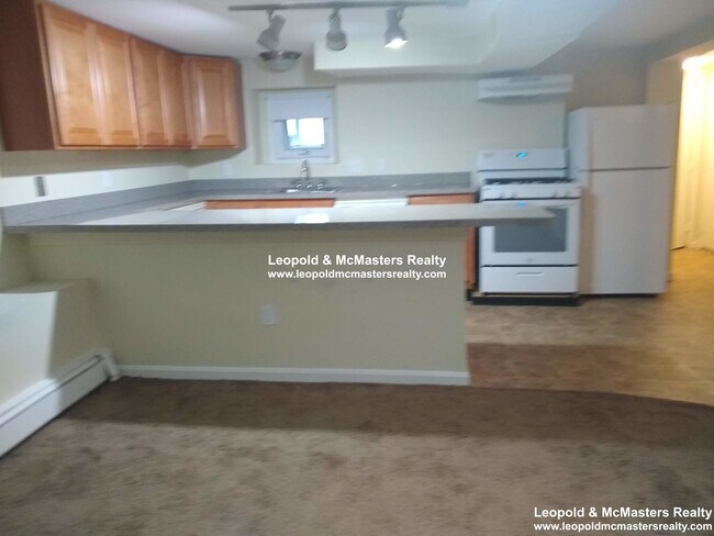 Building Photo - 1292 Commonwealth Ave