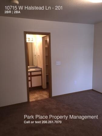 Foto del edificio - 10715 W Halstead Ln