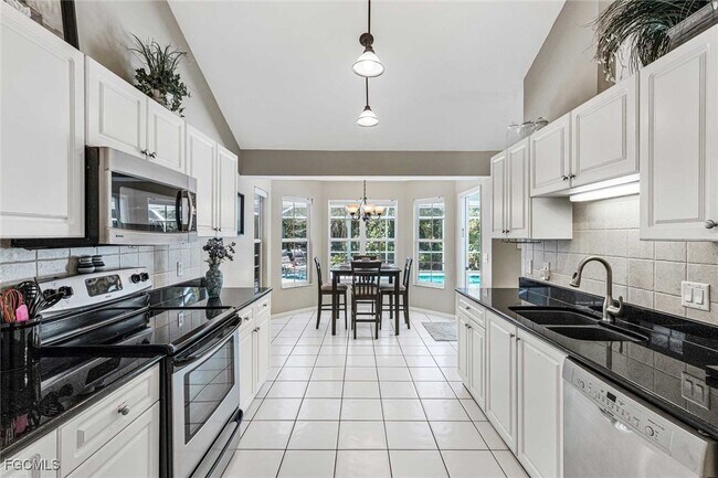 Foto del edificio - 620 SE 21st Terrace