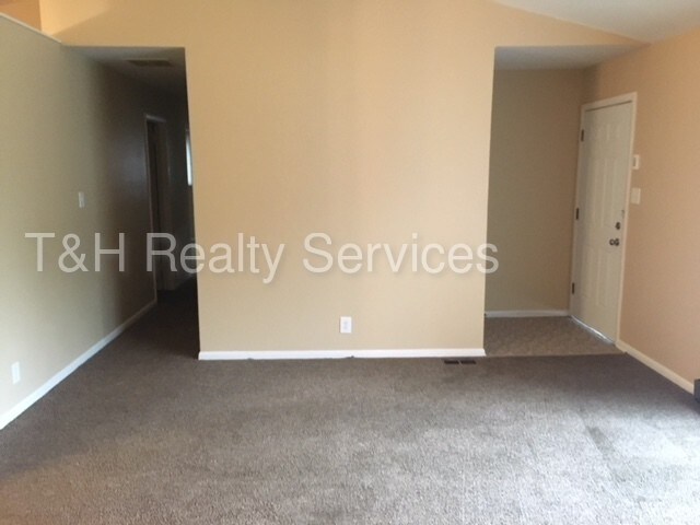 Foto del edificio - PENDING-Charming Ranch in Wayne Township!