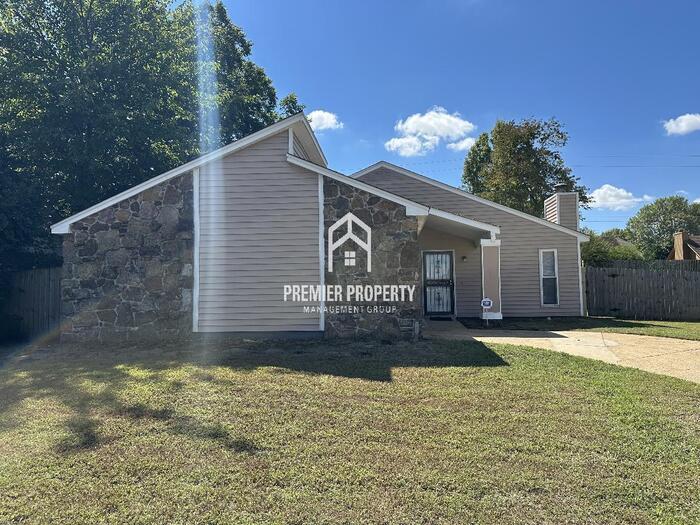 Primary Photo - 6401 Golden Park Dr