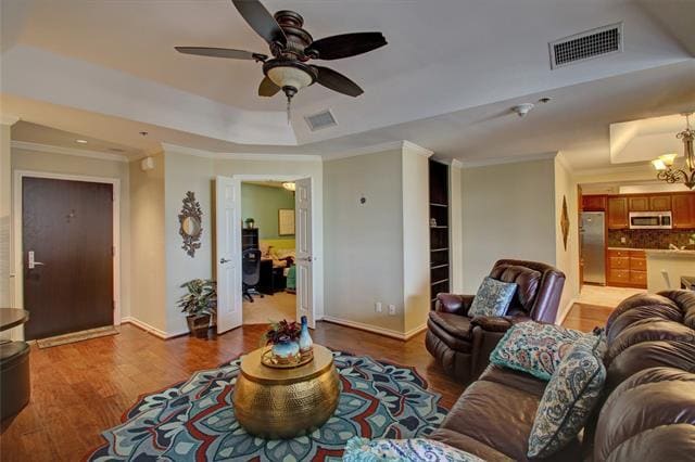 Foto del edificio - 5909 Luther Ln
