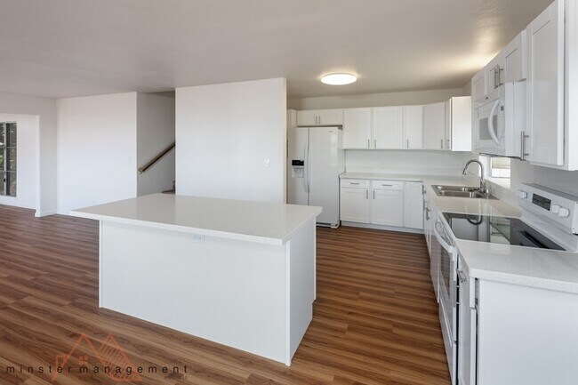 Building Photo - 92-1209-1209 Makamai Pl