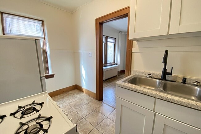 Building Photo - Zick Apartments