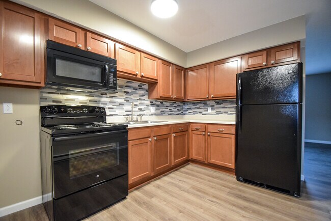 Foto del edificio - 3425 Redbud Dr