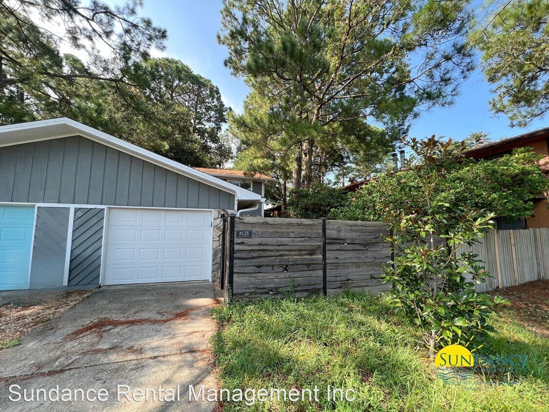 Foto principal - 3 br, 2.5 bath House - 42 7th Avenue #128