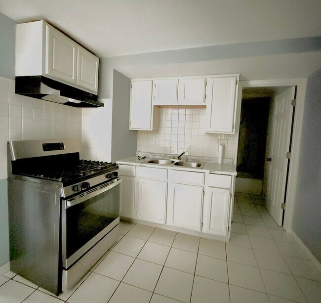 Foto del edificio - 2622 W Luther St