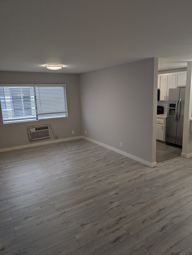 Foto del edificio - 7014 Lanewood Ave