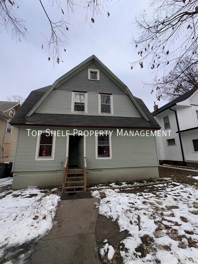 Foto principal - 1067 23rd St