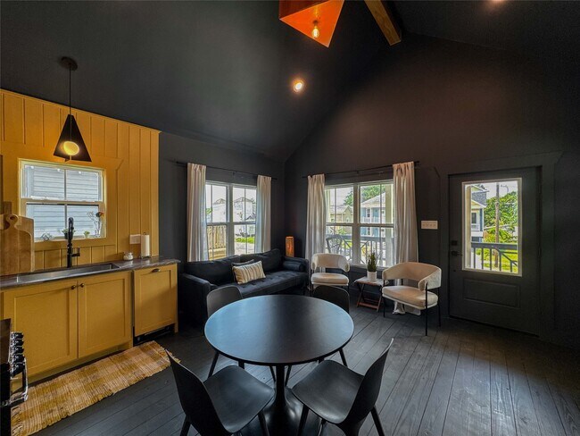 Foto del edificio - 1208 32nd St