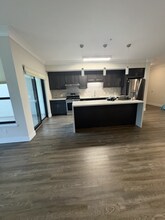 Building Photo - 820 B St
