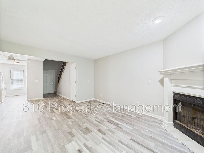 Building Photo - 7941 NW 79th Pl