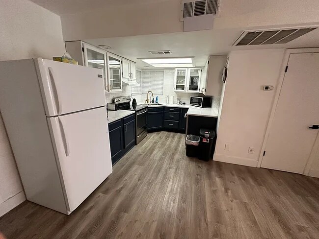 Foto del edificio - 627 W Enid Ave