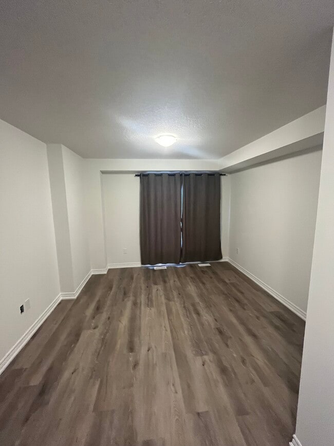 Building Photo - 12 Radison Ln