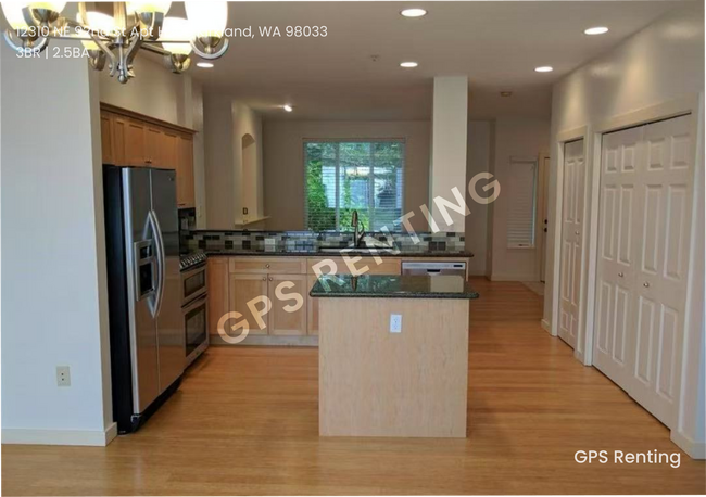 Foto del edificio - Charming Redmond Townhouse for Rent
