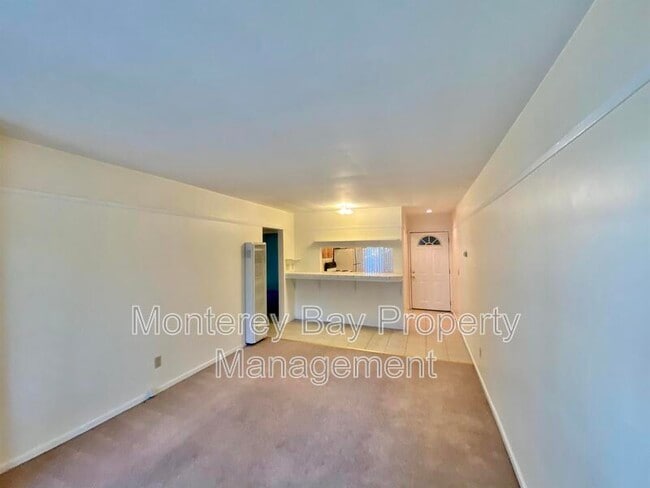 Building Photo - 420 Lighthouse Ave