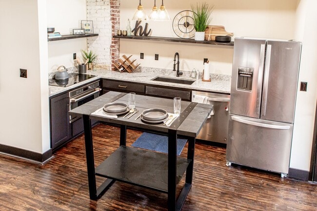 Interior Photo - Velencia