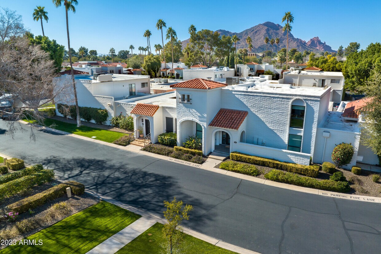 7151 E McDonald Dr, Paradise Valley, AZ 85253 Townhome Rentals in