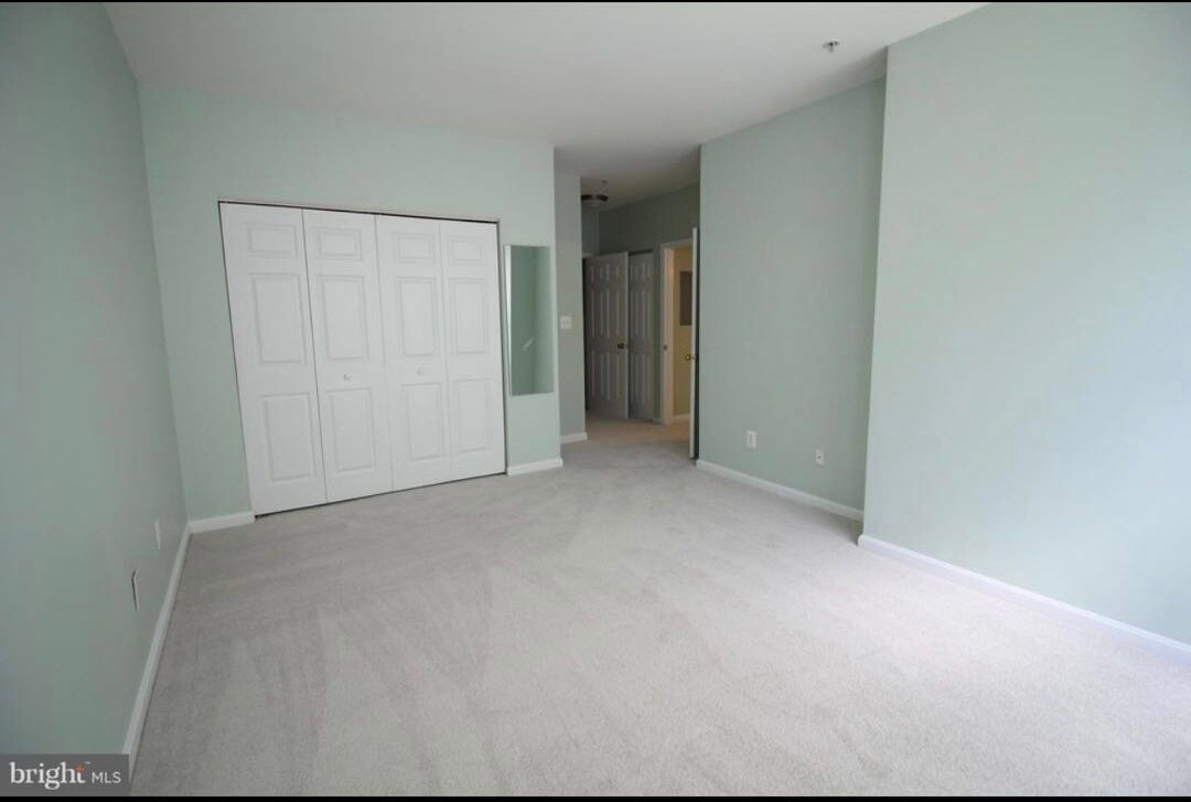 8183 Carnegie Hall Ct Unit 301, Vienna, VA 22180 Condo for Rent in