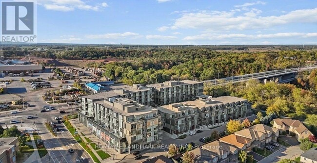 Building Photo - 5220 Dundas St