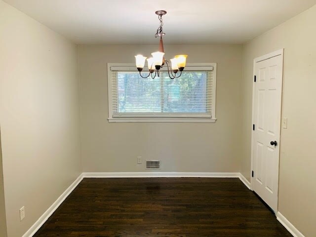 Building Photo - 3467 Pheasant Ct
