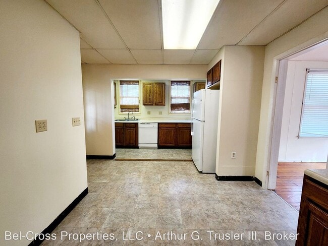 Building Photo - 3 br, 1 bath House - 703 Dayton Street