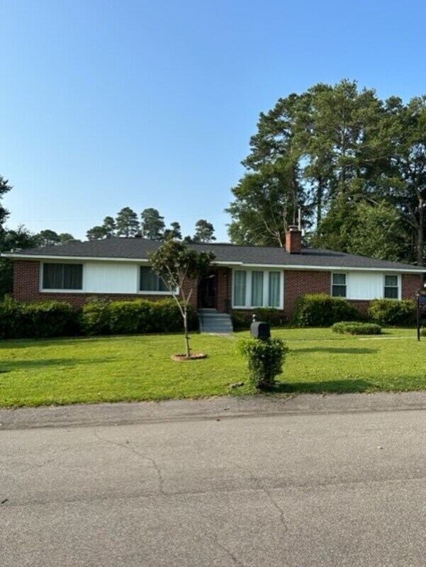 Primary Photo - 1706 Whiteford Rd