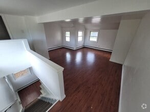 Building Photo - 776 NY-284