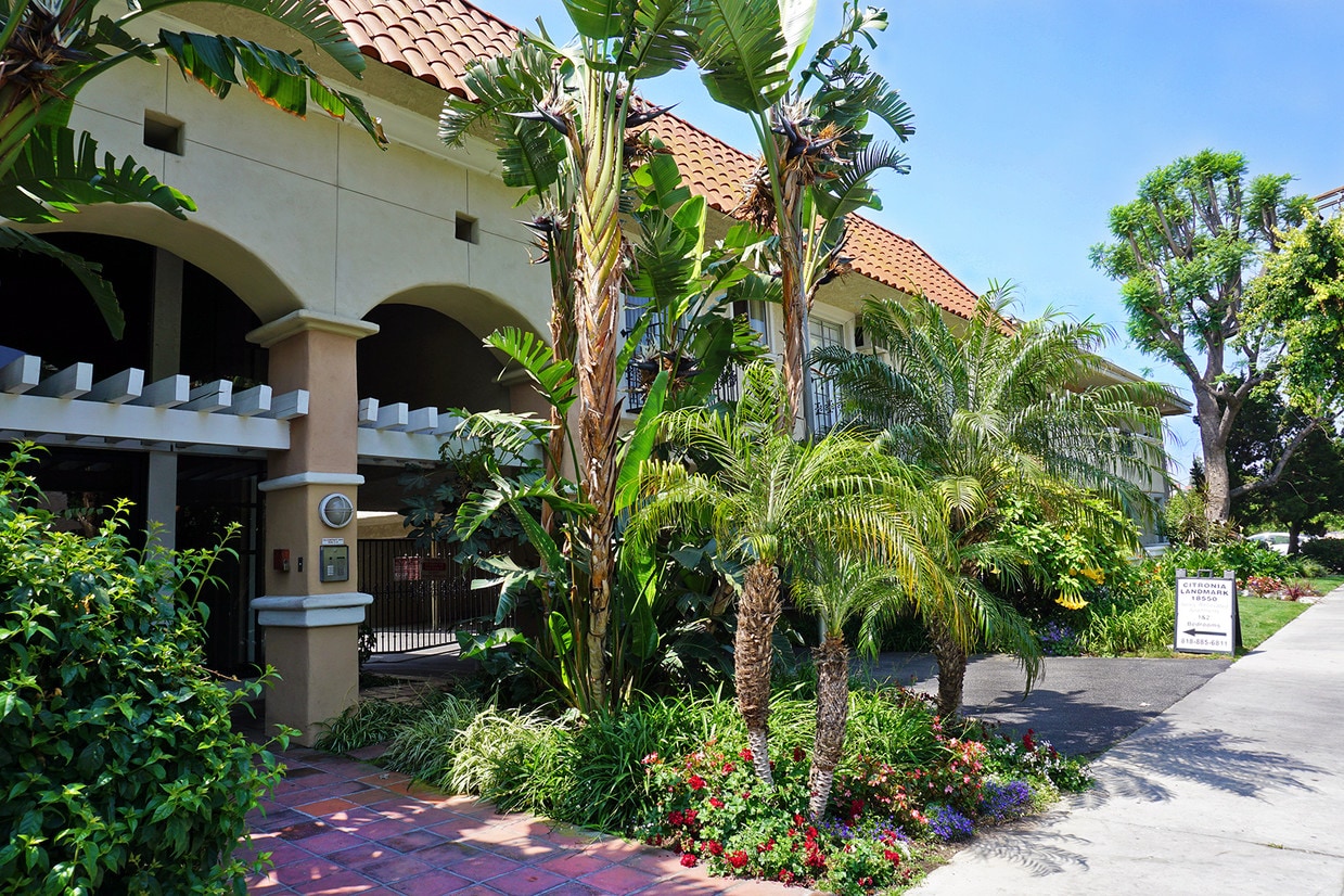 Citronia Landmark Apartments Apartments in Northridge, CA