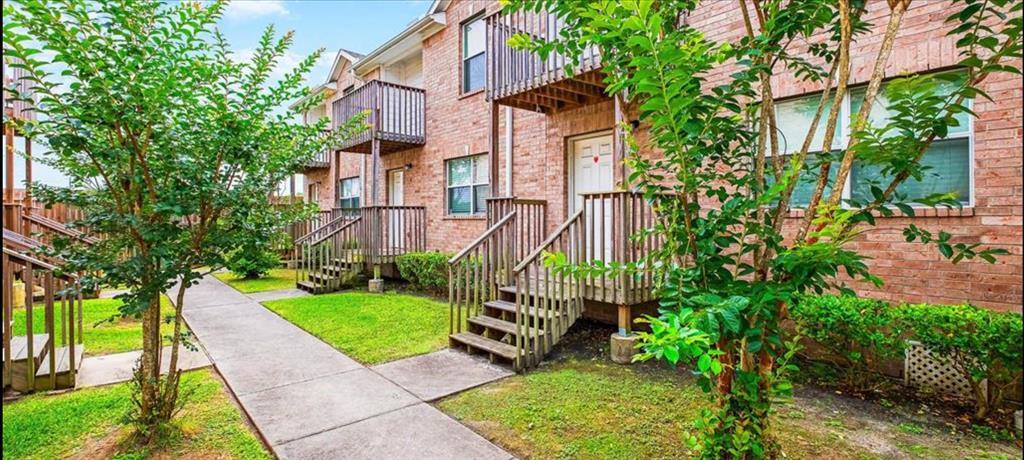 Foto principal - 11905 Algonquin Dr