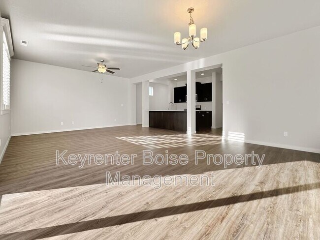 Foto del edificio - 2337 E Danzee Dr