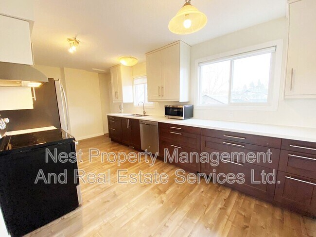 Photo du bâtiment - 111 Tabor Blvd S