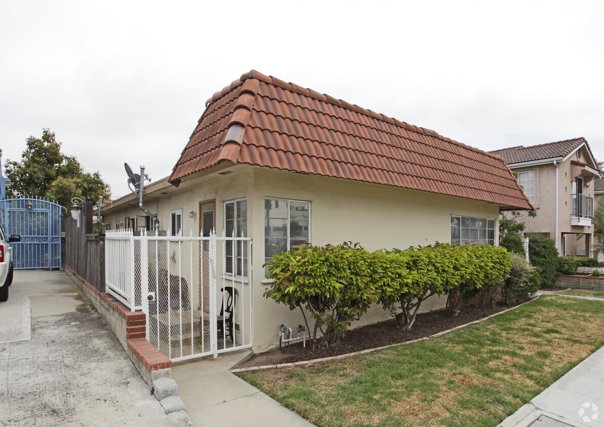 Foto del edificio - 4349-4355 Florida St