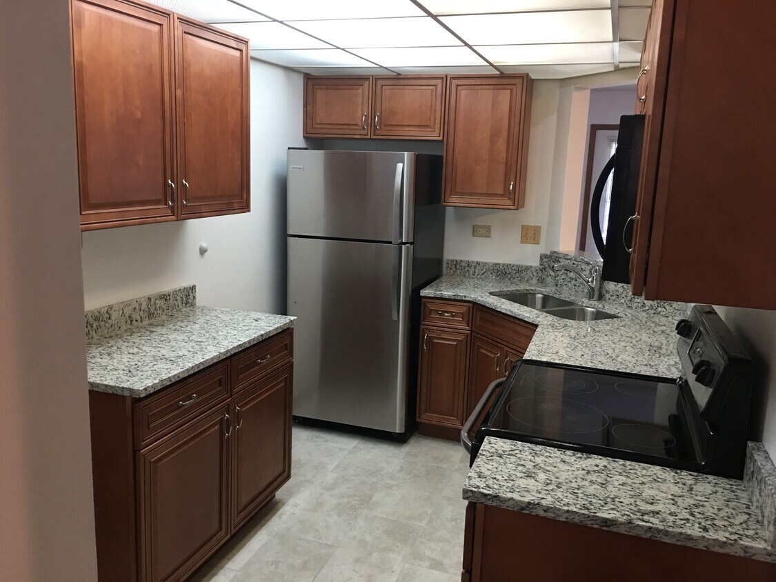 Foto principal - 1235 Harding Ave