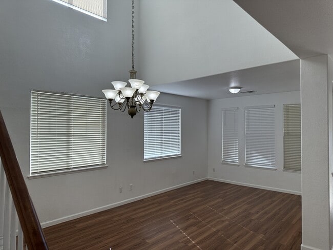 Foto del edificio - 91 W Recreo Ct