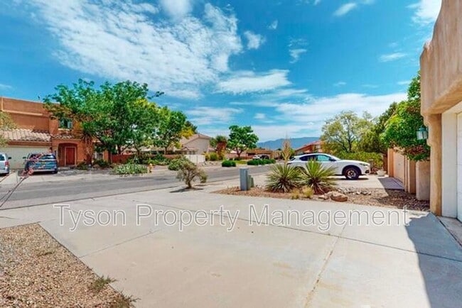 Building Photo - 10205 Sand Sage Dr NW