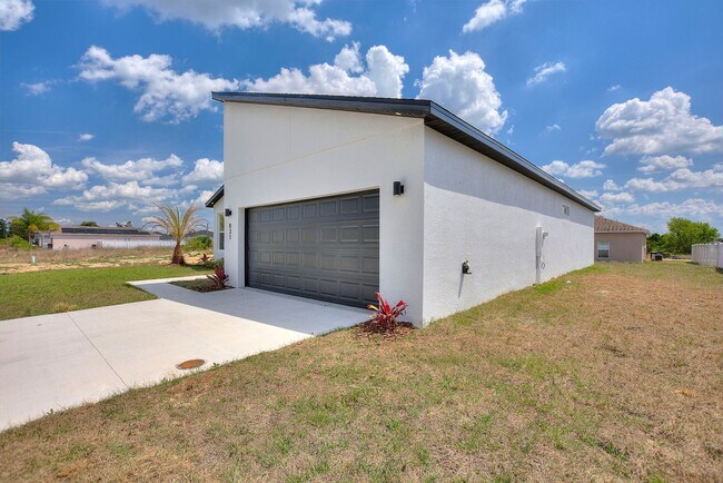 Foto del edificio - Deposit-Free! Modern, energy efficient hom...