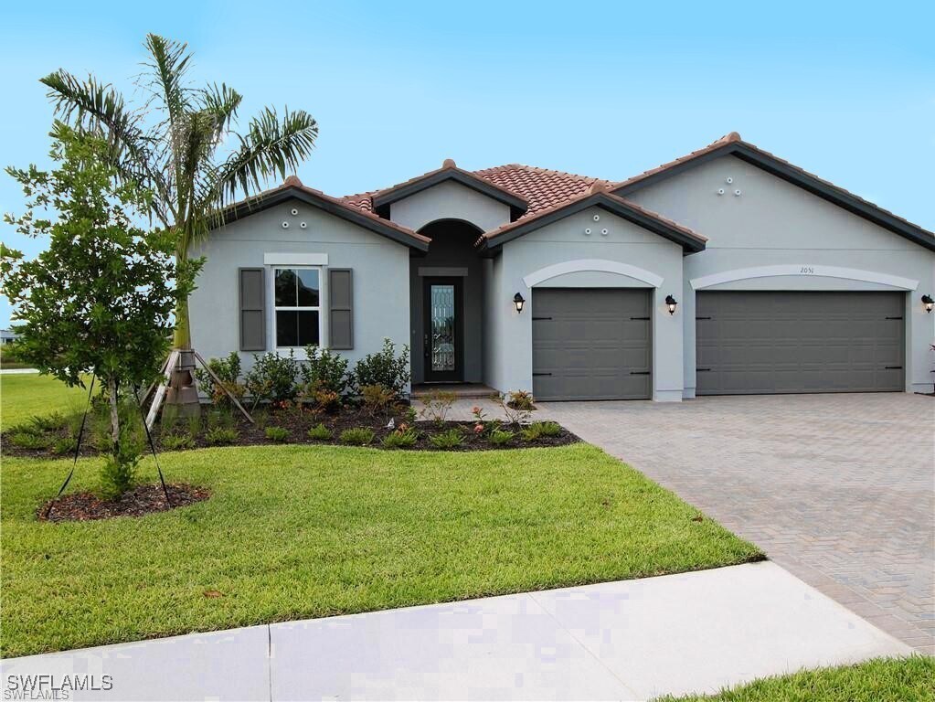 Foto principal - 2051 Grove Dr