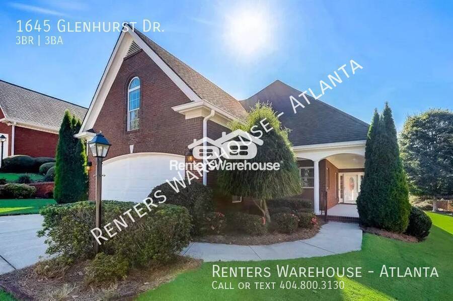Foto principal - Elegant Living in Brookwood school distric...